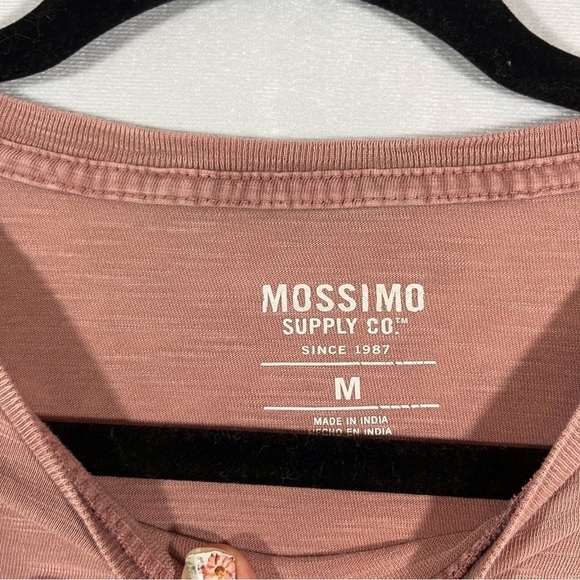 Mossimo Short Sleeve One Pocket T Shirt - Picture 3 of 8